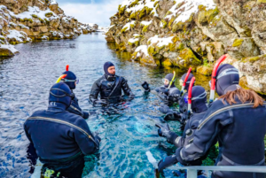 Silfra: Snorkeling or scubadiving between two continents tour with photos
